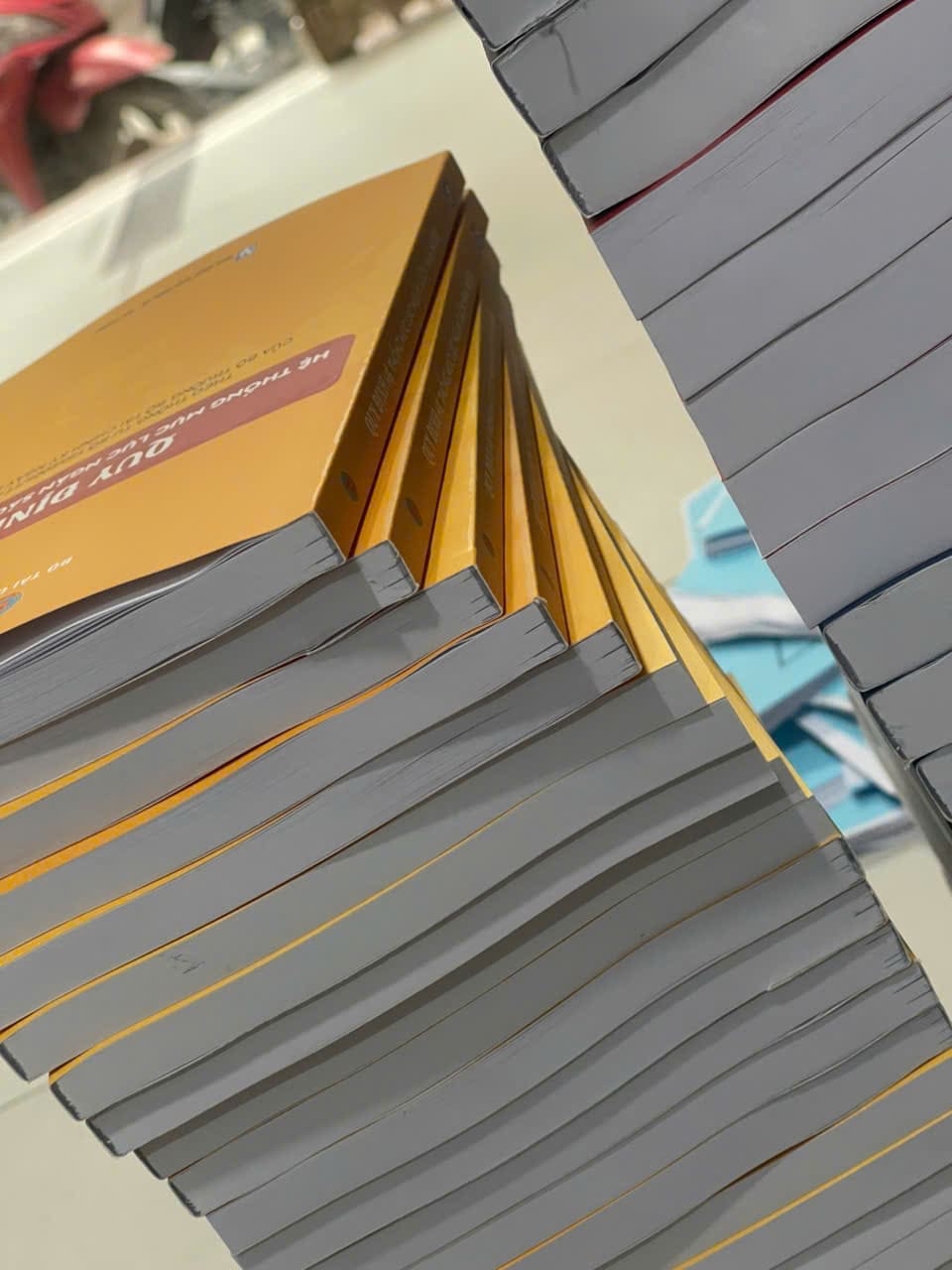 keo-sach-sau-khi-photocopy-mau-2-mạt